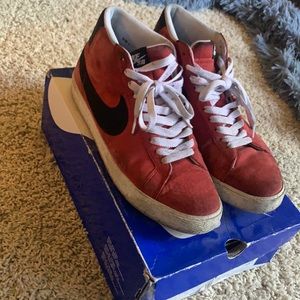 Nike sb blazer sport red beaters